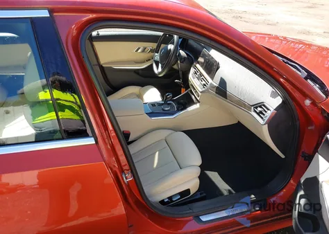 2022 BMW 330I из США, поврежденный, VIN 3MW5R1J08N8C43243